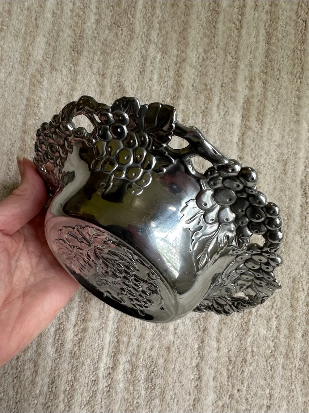 EUC Arthur Court Aluminum Grape Vine Design 6.5
